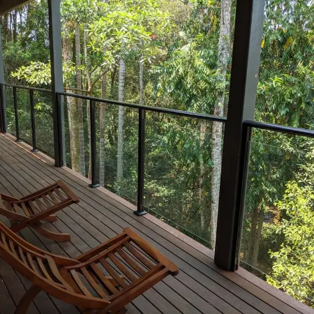 Treetops Haven- Bushland setting a short stroll to Maleny Centre