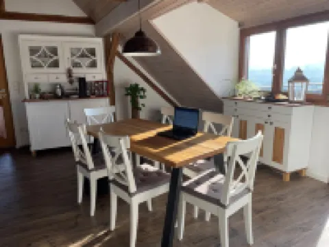 Sonniges Apartment am Alten Binauer Schloss -malerischer Ausblick auf den Neckar Hotels in Binau