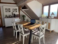 Sonniges Apartment am Alten Binauer Schloss -malerischer Ausblick auf den Neckar