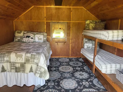Poppy’s Cabin on Pond in Finger Lakes Region
