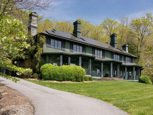 Wintersun.. A World Class Private Estate Atop A Mountain 15 min from Asheville
