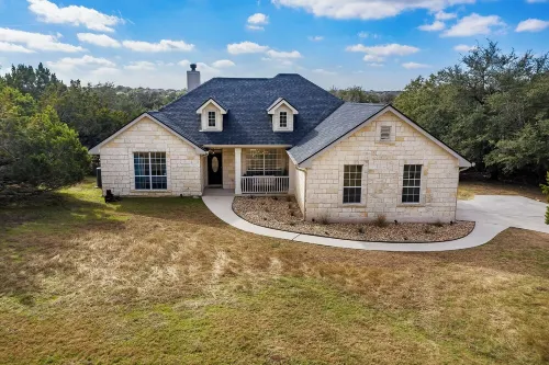 NEW Austin Hill Country -Modern, comfortable, private home - pool, fire pit, 4bd