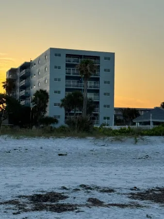 Sunset Views & Easy Beach Access