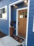 Blue Downtown Stay ~ Eco & Pet Friendly Tiny Twins Hotels near Lowe's Garden Center
