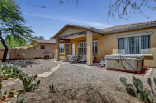 2400 sq. ft., 4 bedroom, 2 bath, sleeps 8, hot tub