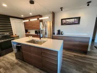 Mid Century Gem! Close to campus, downtown and bus stop. Clean and comfortable.