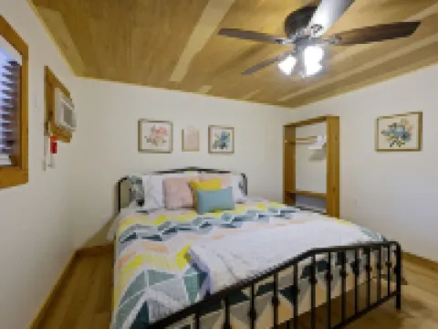 Cozy Cabin in the Heart of Beaver's Bend State Park Hotels in Broken Bow