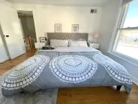 Private Home w/ Office Year Round in town Brunswick next to Bowdoin Hotel dekat Bowdoin College Visual Arts Center