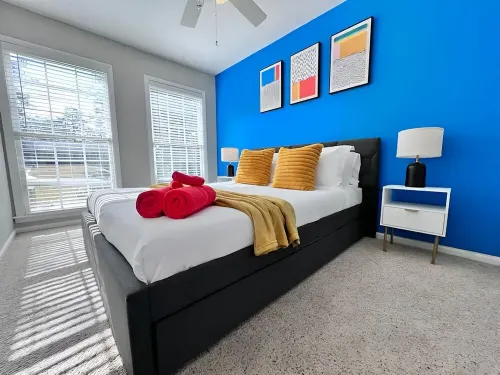 5Br One Story Retreat w/Hot Tub Grill, Chill & Family Time