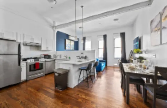 Open space lux studio near EWR - 1 min walk to Prudential