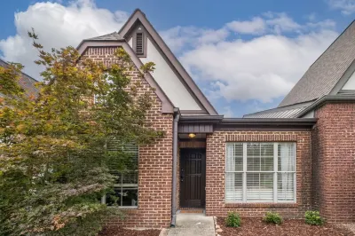 Fantastic Townhouse in Hoover which is Close to Baseball Fields and Food