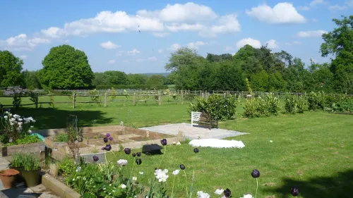 SLEEPS 8 Contemporary Oak Frame Home Large Garden Rural AONB Far Reaching View