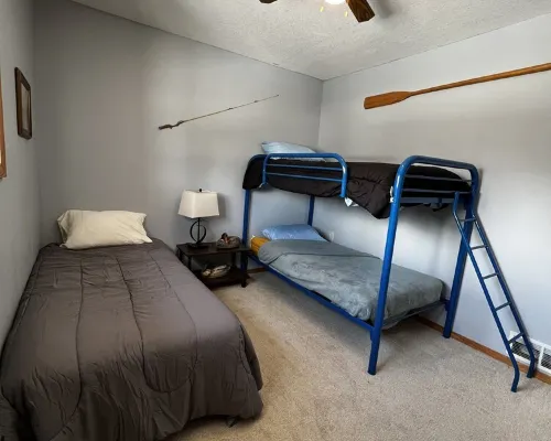 Sportsman's Country Lodge: The Duck House Hotels in Webster