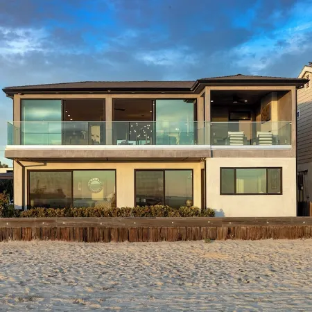 BEACH FRONT DREAM