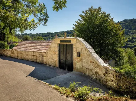 FIFTH DO SOUTO Отели в г. Параданта