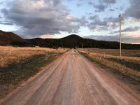 Rustic log cabin in the beautiful Wyoming Black Hills!