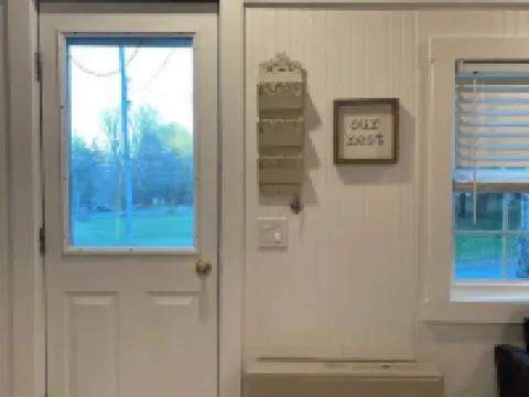 MaineStay Cottage #2 Bangor/Hampden close to town 漢普登酒店