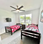 Charming 2800 sq.ft 4-bedroom home with AC and WiFi in Suffolk