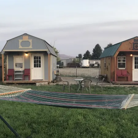 Hales Hideaway by the City of Rocks