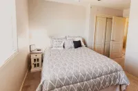 Spacious 4BR/3 Bath House with Beautiful Mountain Views front and back.