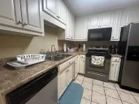 Cozy 3-bedroom townhome in Valdosta w/ amenities