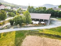 Friendly, barrier-free holiday apartment on the outskirts of Lengfurt.