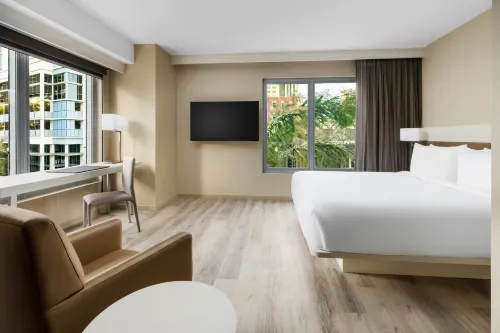 AC Hotel St. Petersburg Downtown Các khách sạn ở Saint Petersburg
