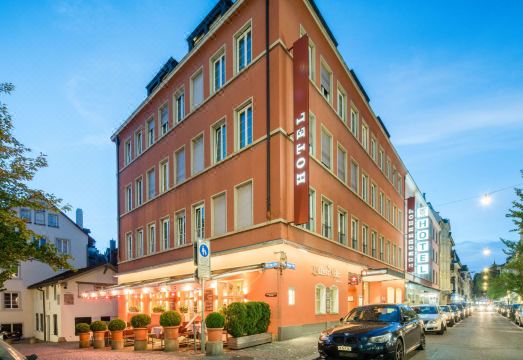 베스트 웨스턴 플러스 호텔 취르헤르호프