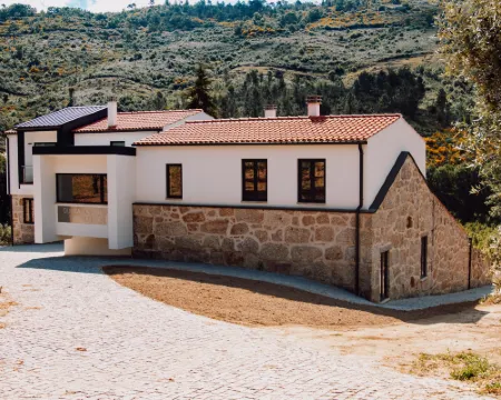 Quinta Dos Sinçais Hotels in Guarda