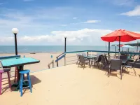 Lakeside Vibe- Brand new Hotels in Evans