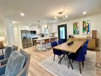 Newly Renovated 3 BR House-PERFECT Location, Walk to The Square!