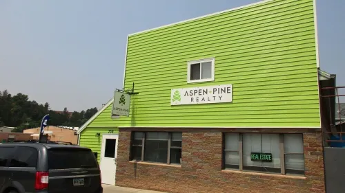 The Loft at Aspen Pine with Wi-Fi, AC in wonderful Hot Springs