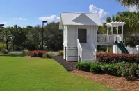 Summer Magic - NEWLY RENOVATED AND NEW FURNISHINGS!