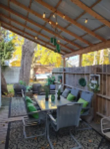 Hurry WE'Re Filling Fast! Downtown Short Walk to Food Bars & Ferrys.  Sleeps 18!