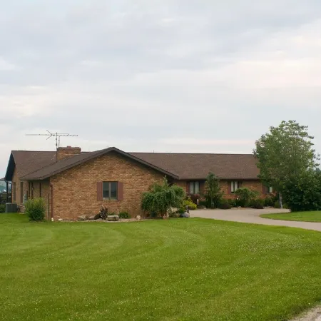 Great for Friends & Families, Breathtaking View, Nature Trails, Farm Animals