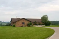 Great for Friends & Families, Breathtaking View, Nature Trails, Farm Animals - balcony