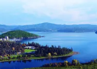 Enjoy Lake Life in Carlin Bay