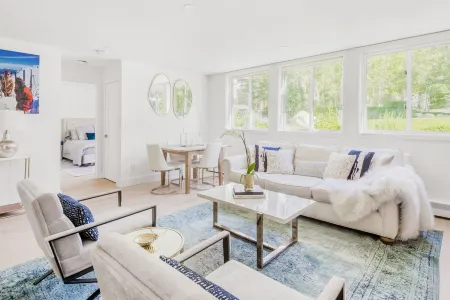 Moby House Aspen: A Curated Retreat w/ 2Br/2BA , Ajax Views  in the Aspen Core