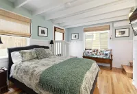 Best Beach Location in Santa Monica! Our Summer Stretches Through Fall! - 3 estrellas