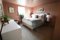 French Cottage Inspired Basement Apartment 15 From Downtown Boise