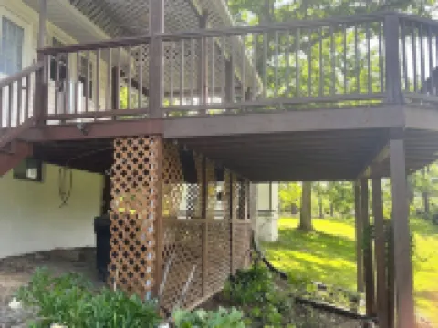 Cozy Cottage 2 bedroom house one and half bathrooms Cumberland, Md with AC, WiFi Hotels in Cumberland