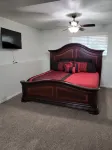 Spacious 3 BR Residential Home Near Downtown Denver & Boulder