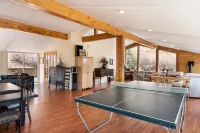 Hillside Cabin w/ Fireplace, Wrap Around Porch & 8mi. to Skiing!