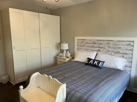 Abbey Ridge Ranch Style Condo Conveniently located in the resort community Отели в г. Фонтана-он-Дженива Лейк