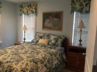 Fully Furnished Upstairs, Equipped Kitchen, Private Pier, Generac Generator Hotels in Columbus County