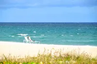 Two Bedroom Retreat Near Deerfield Beach Pier