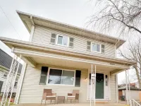 Spacious 4-bedroom Off-Campus House - 3-Star