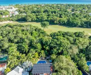 Luxurious 6-Bedroom Villa with Private Pool in Playa del Carmen - Villas
