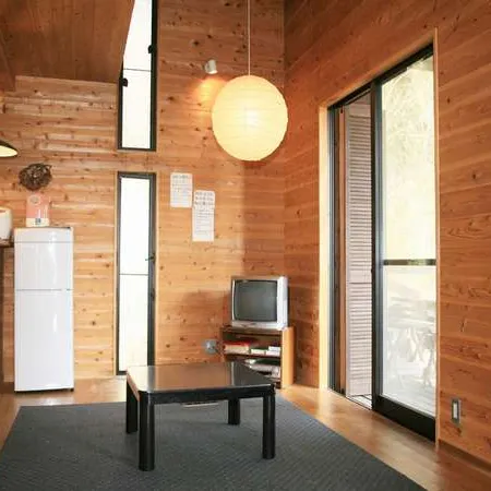 Kashibesso Furuyu Woody House D