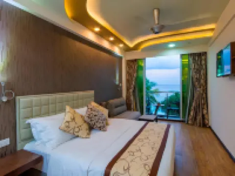 Vista Beach Retreat Hotels near Hukuru Miskiy